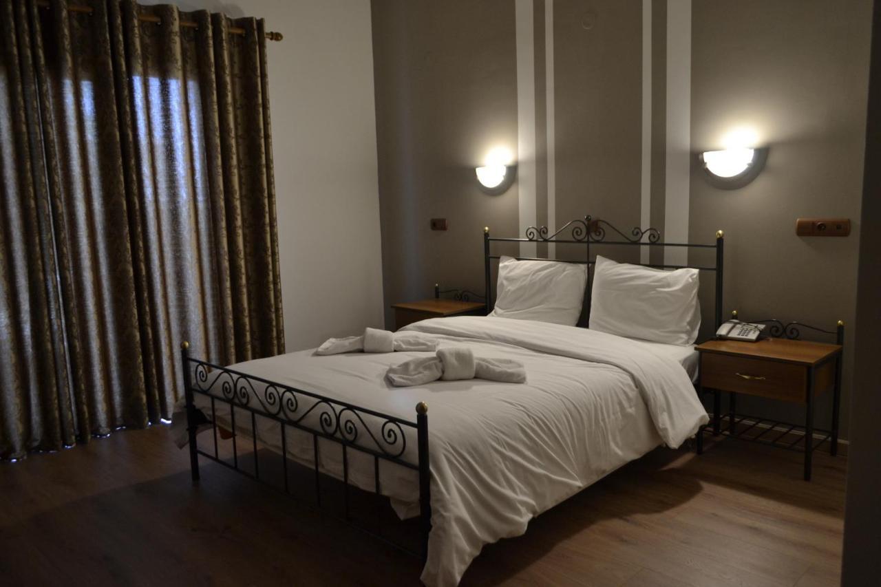 Hotel Agistro Angistron ภายนอก รูปภาพ