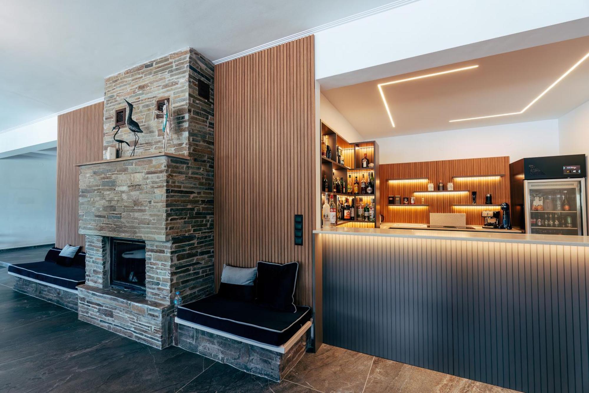 Hotel Agistro Angistron ภายนอก รูปภาพ