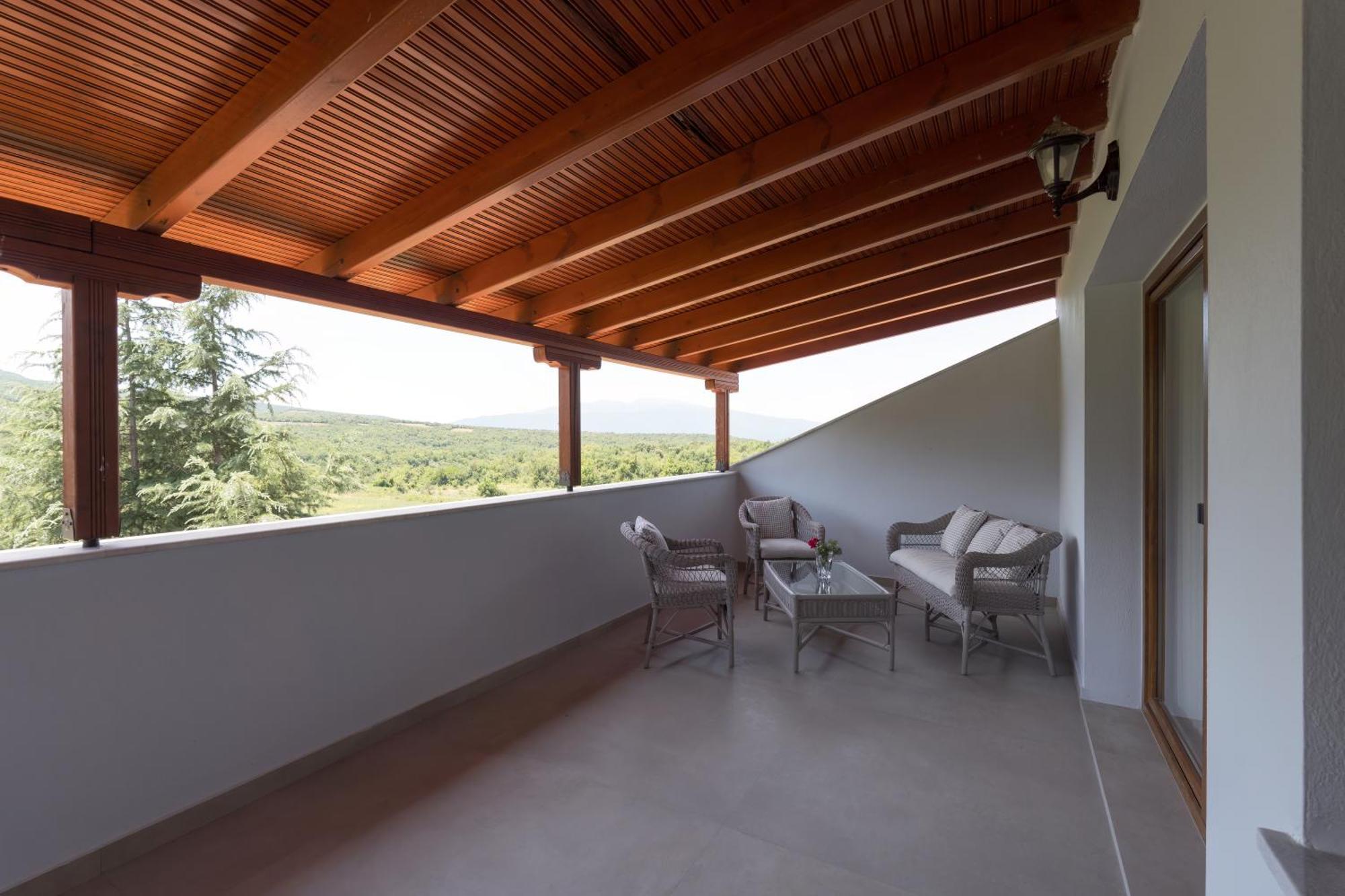 Hotel Agistro Angistron ภายนอก รูปภาพ