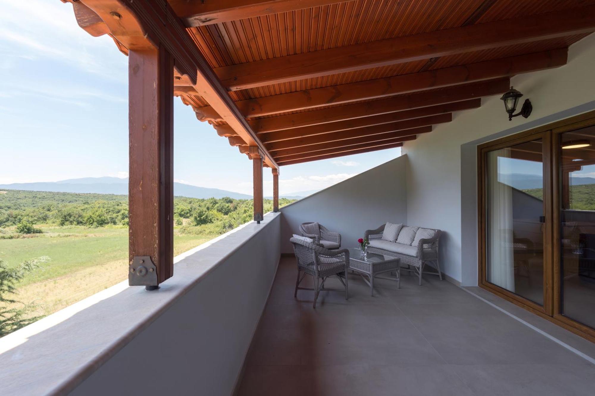 Hotel Agistro Angistron ภายนอก รูปภาพ