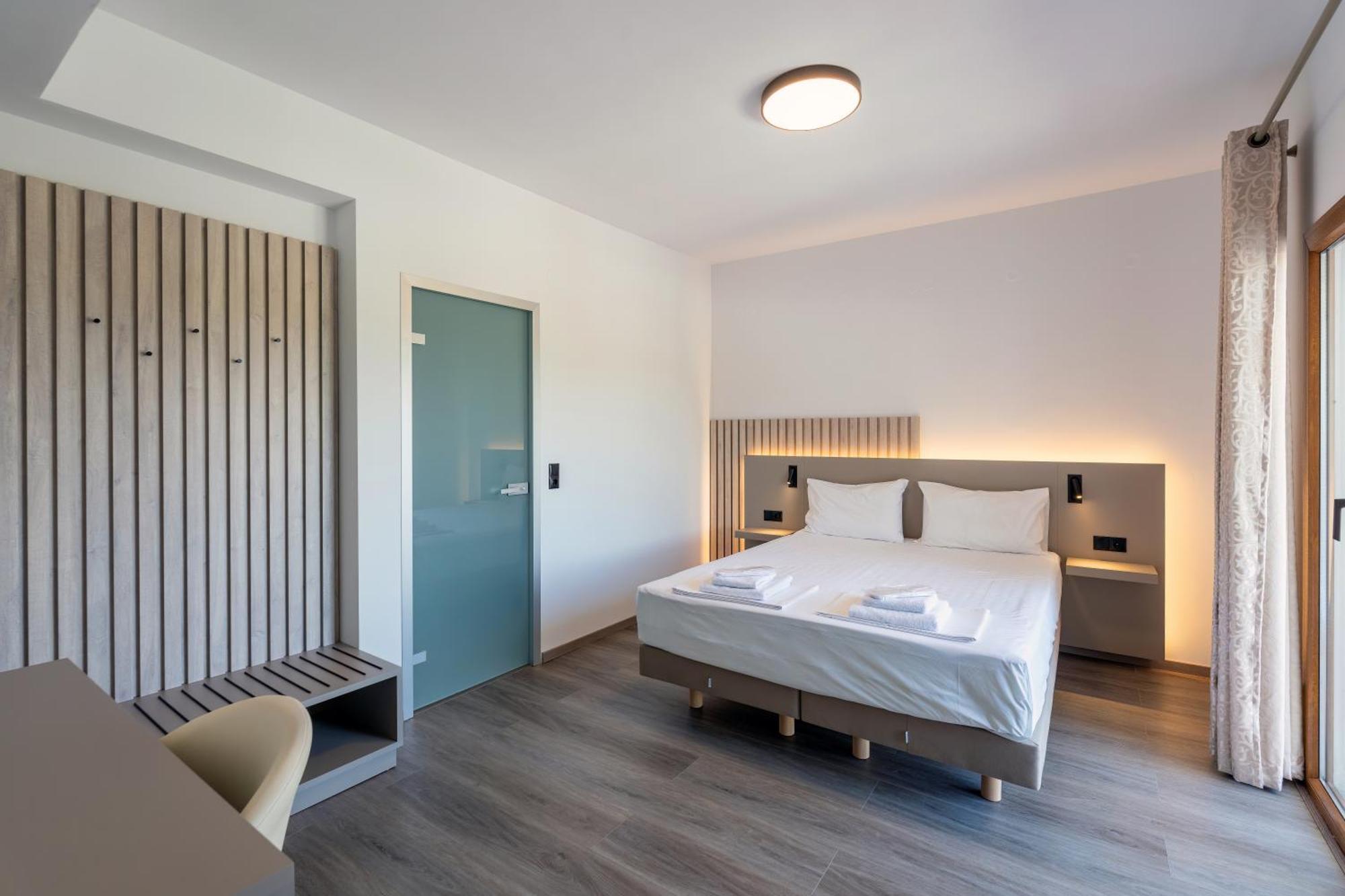 Hotel Agistro Angistron ภายนอก รูปภาพ